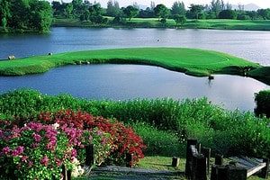Golf at Phuket and Bangkok Timeshare Resorts Golf at Phuket and Bangkok Timeshare Resorts